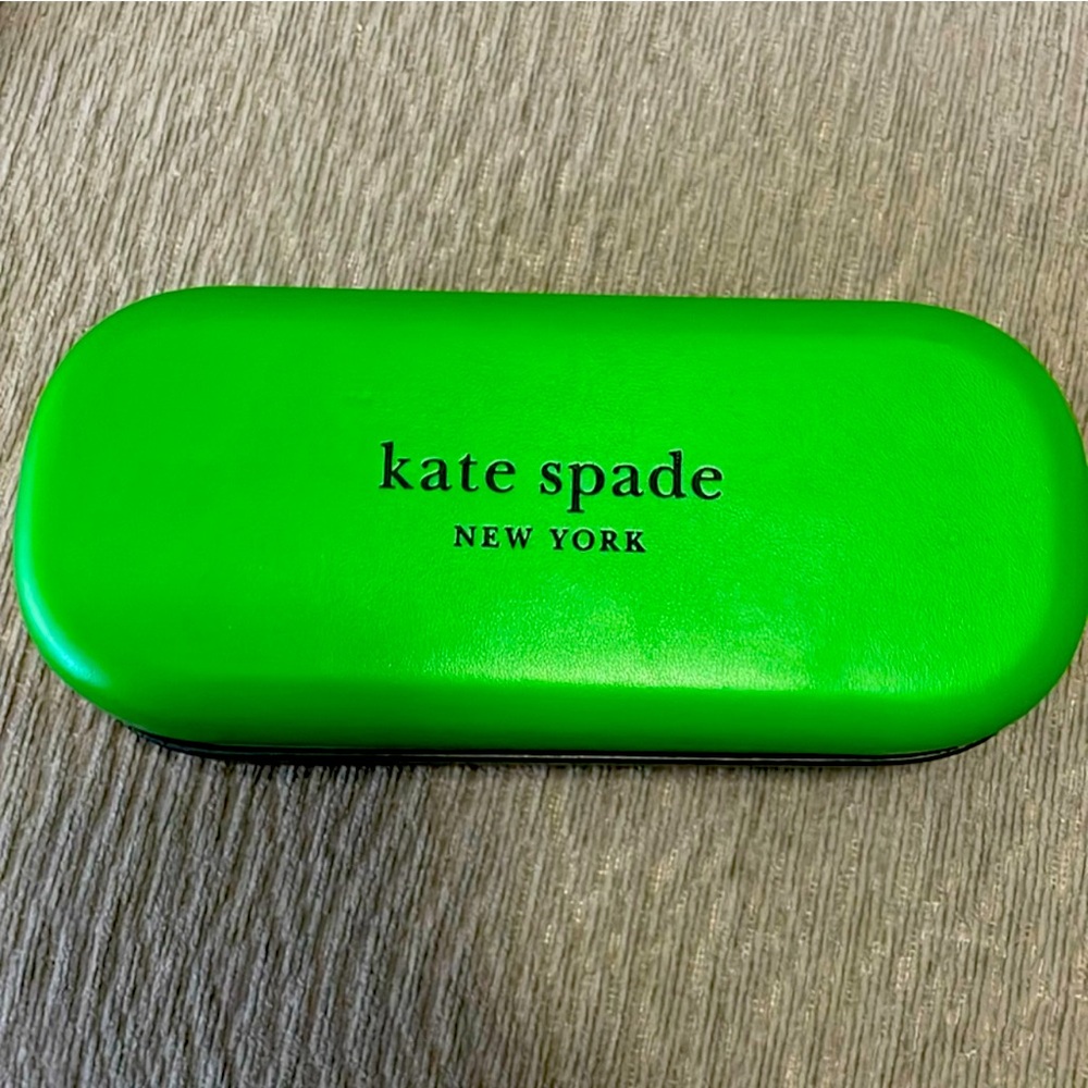Kate Spade Sunglasses Case with cleaning cloth EUC